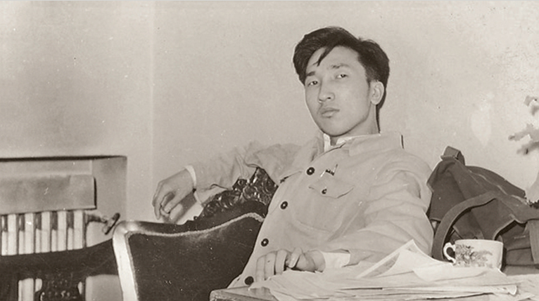 青年靳尚谊.png 青年靳尚谊.png