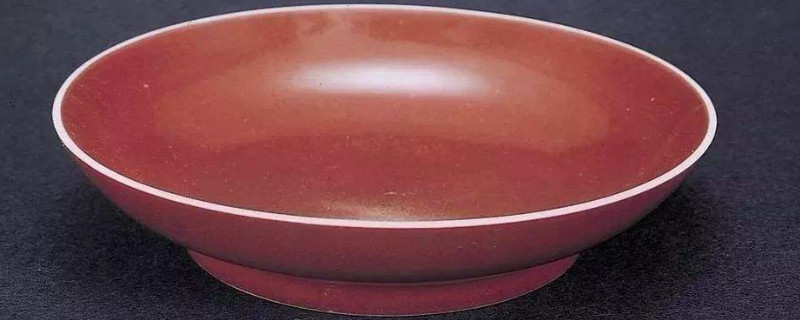 郎红釉瓷器特点