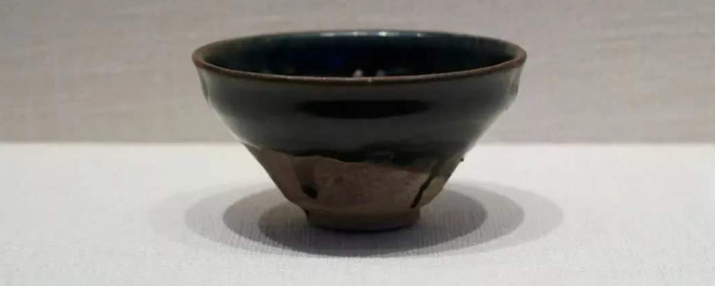 老黑釉瓷器底足特征