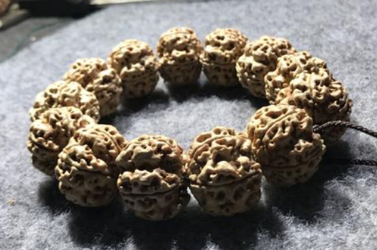 包浆的金刚突然变黄了